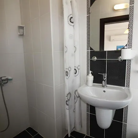 Bonapart Hotell 2*