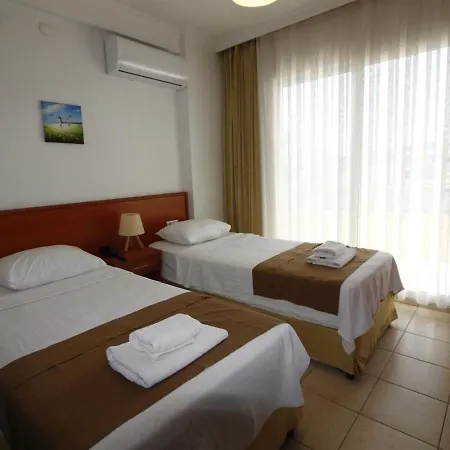 Ξενοδοχείο Bonapart 2*