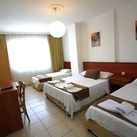 Ξενοδοχείο Bonapart 2*