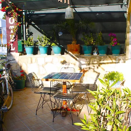 Bonapart Hotel 2*