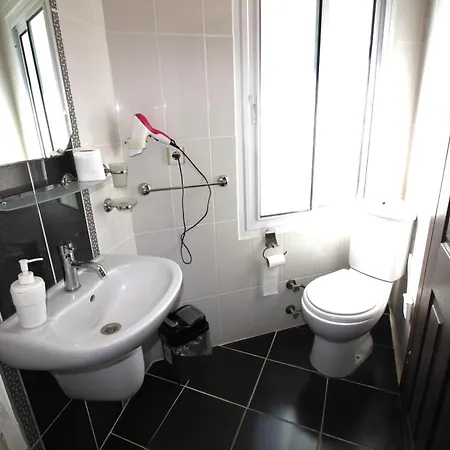 Hotel Bonapart 2*