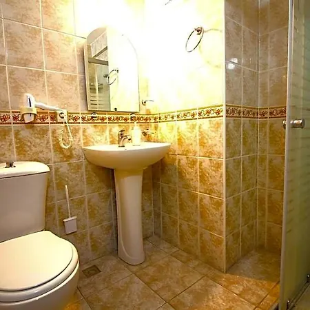 Bonapart Hotell 2*