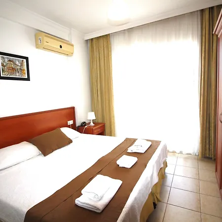 Bonapart Hotell Çeşme