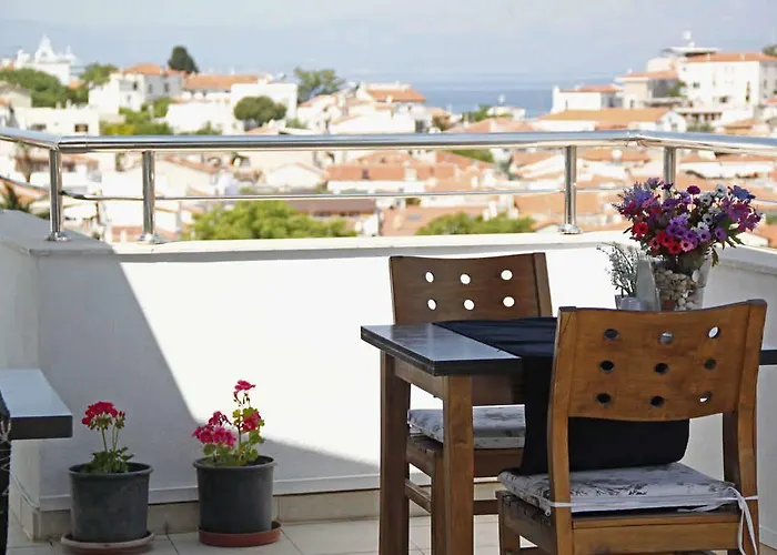 邦帕特酒店 2* Çeşme