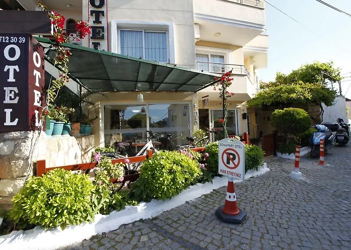 邦帕特酒店 2* Çeşme